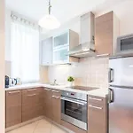 - Balcony - Modern Apartman