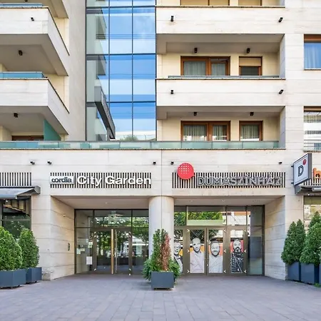 Apartamento - Balcony - Modern Budapeste