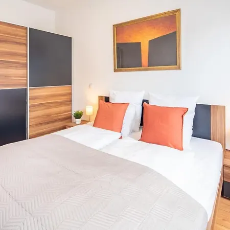 - Balcony - Modern Apartman Budapest